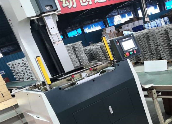 ISO9001 반자동 상자 달아서 기계 15pcs/min